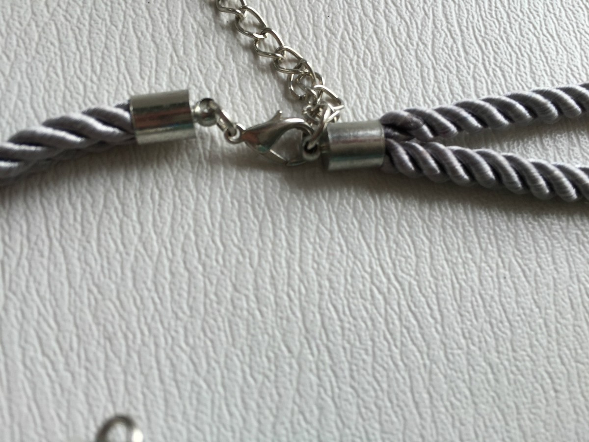 Collier 3 rangs en pâte de verre ,verte