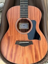 Taylor GS Mini Mahogany Akustikgitarre 6-saitig Braun inkl. Tragetasche