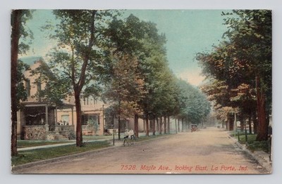 Postcard Maple Ave looking East, La Porte, Indiana