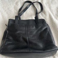 Borsa a mano in pelle tracolla nera mai usata