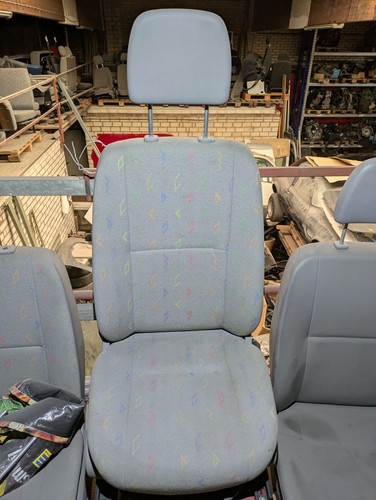 VW Crafter 2E Sprinter 906 Sitz Fahrersitz  A9068200098 Original
