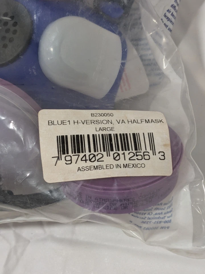 Sperian Half Facepiece Blue 1H - Size Large B230050 - Image 3 of 4