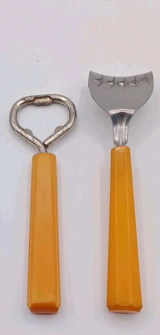 Vintage Bakelite Butterscotch Kitchen Utensils, Opener & Citrus Zester - 2PC Set
Opens in a new wind