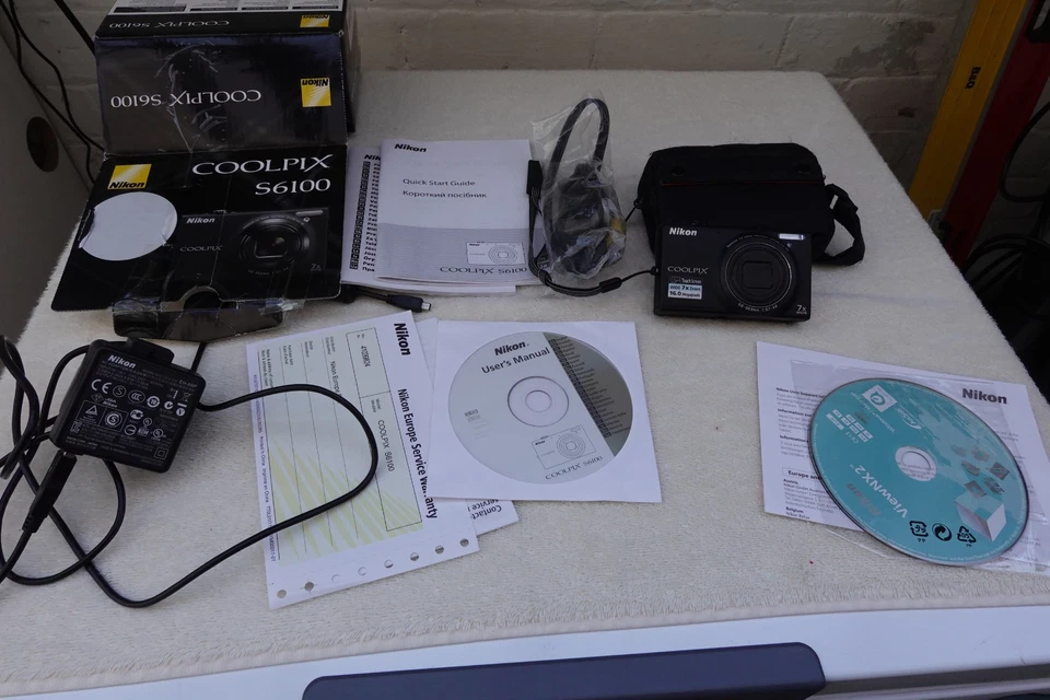 Nikon Coolpix S6100 16MP Digital Camera - Boxed (U), photo 3 of 5