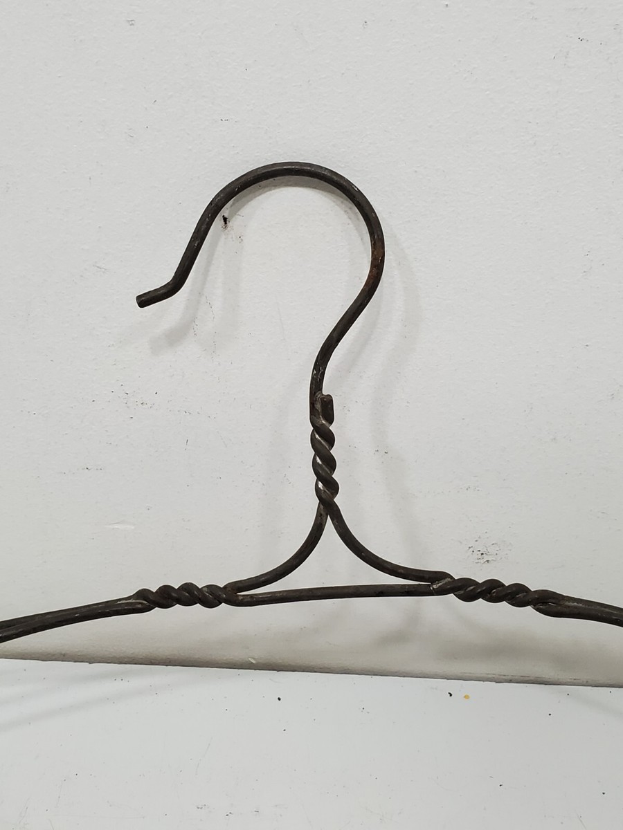 90's «Coat hanger » vintage デザイナーズ Antique Vintage Metal Twisted Wire Clothes Coat Hanger Primitive