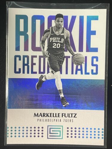 2017-18 Panini Status #21 Markelle Fultz recrue Credentials RC 76ers - Photo 1/2