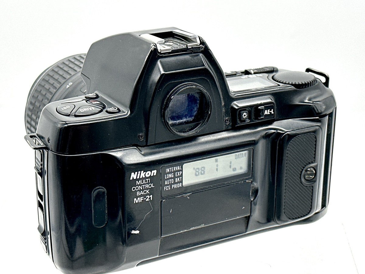 Nikon F801 film 35mm SLR camera w 18-55mm AF-S DX VR Nikkor Zoom