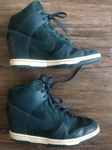nike sky high dunk green