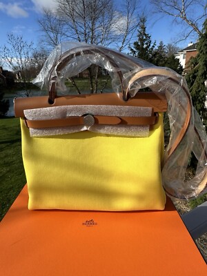 New-Hermès Herbag 31 Jaune de Naples Toile and VacheHunter Palladium Hardware