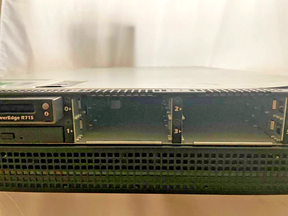 Dell PowerEdge R715 2x AMD Opteron 6174 12-Core 32GB RAM ECC 2X 750W PSU - Image 4 of 4