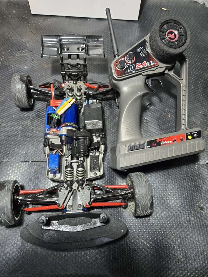 Traxxas Erevo 1/16 come in foto - Immagine 3 di 4