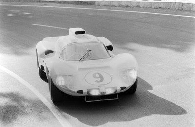 Phil Hill Joakim Bonnier Chaparral Cars Inc Chaparral 2D Chevrolet Old Photo 5