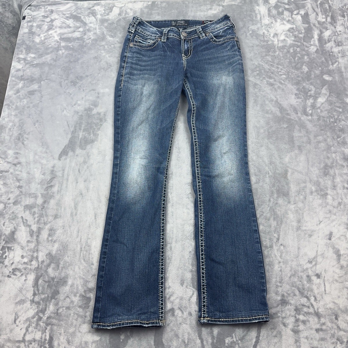 Silver Jeans Co. Women's Plus Size Suki Mid Rise Straight Leg Jeans – Dark Indigo Wash