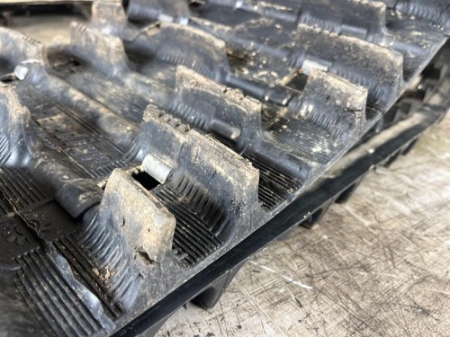 136x15x1.5 Camoplast Track 2.52pitch Skidoo Polaris Yamaha Arctic Cat 570-2111 - Picture 9 of 10