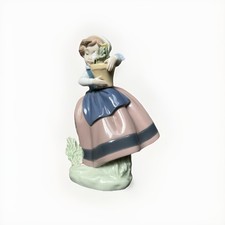 1983 Lladro 5223  Spring is Here  Girl with Flowers Pot Figurine Spain Figurine