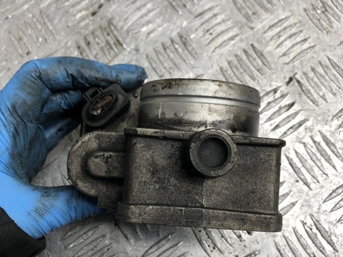 Volkswagen Caddy 2004 Diesel 51kW Drosselklappenventil 038128063C DRA60650