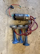 Vintage FIAMM Air Horn Series 2000 - Ferrari - Maserati - Lamborghini - Fiat -