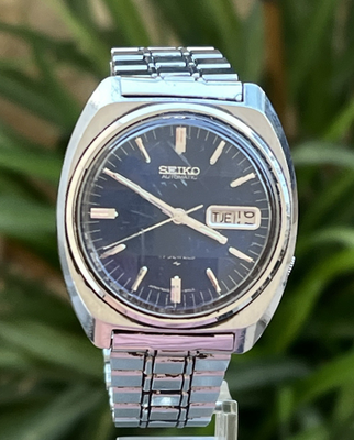Seiko 7009-8100- Beautiful Vintage 1970 Blue Dial - Automatic