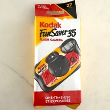 KODAK FunSaver 35mm Single Use 27 Exposures Disposable Flash Camera 2005 Expired