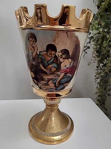 Vintage Castle Top Florentine Hand Made Italian Vases Gold with Children 27 cm - Picture 12 of 14