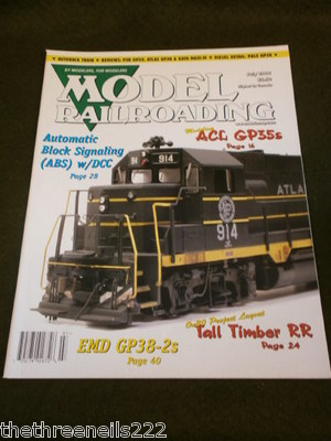 MODEL RAILROADING - EMD GP38-2s - JULY 2006