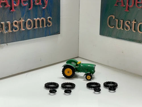 lesney matchbox john deere tractor no 50 , 2 sets of black tires