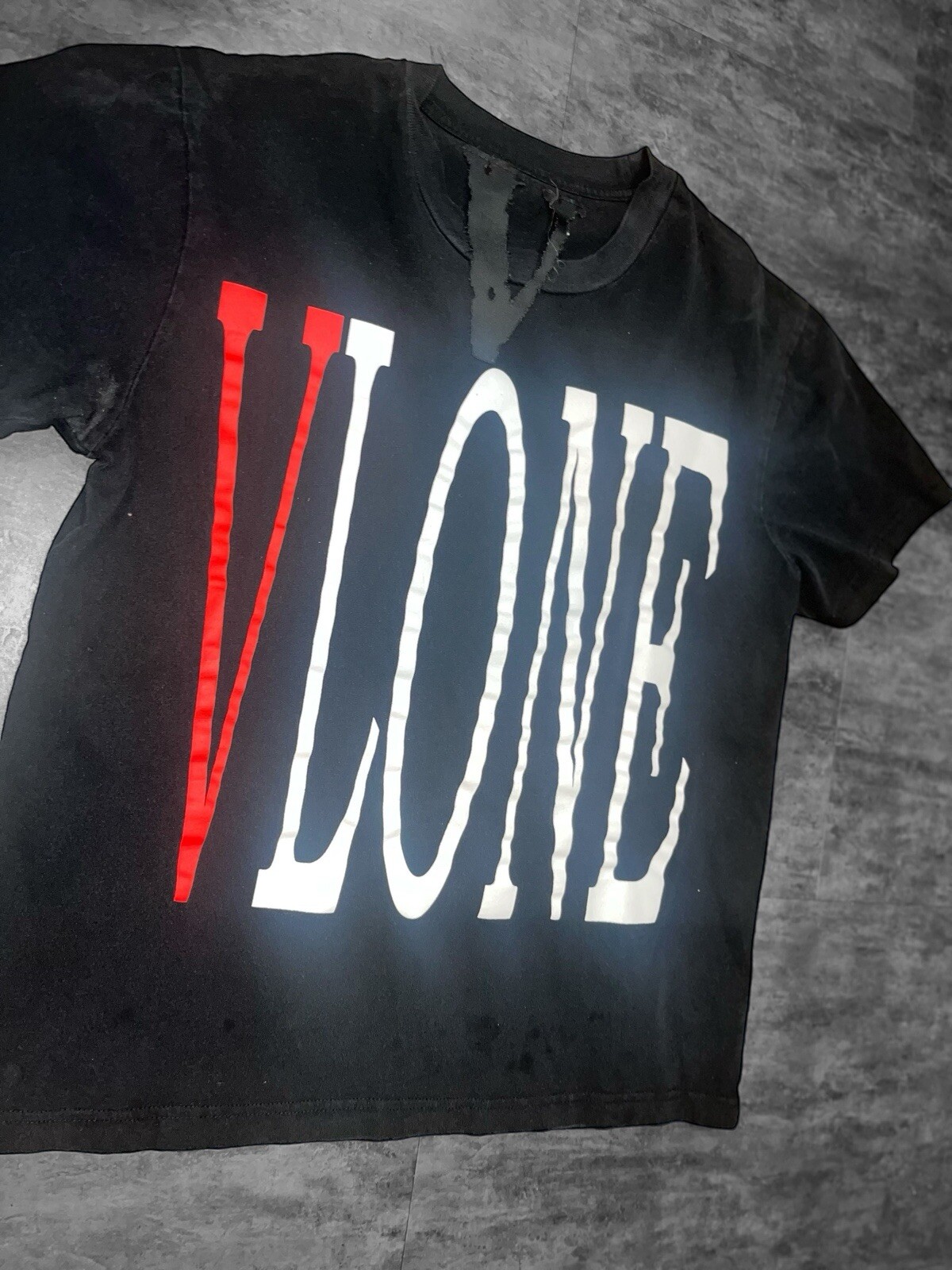 VLone Graphic Tshirt - Gem