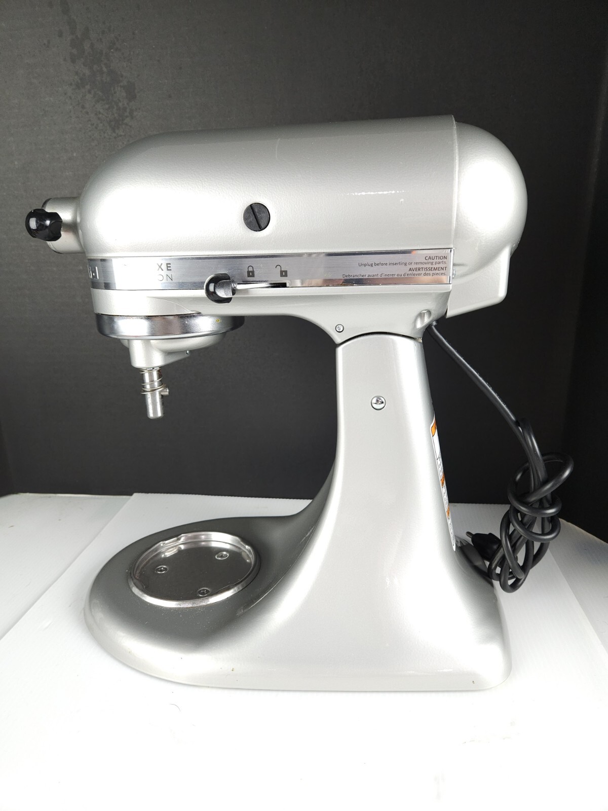 KitchenAid Deluxe Edition 5 Quart TiltHead Stand Mixer Glass Bow Acces