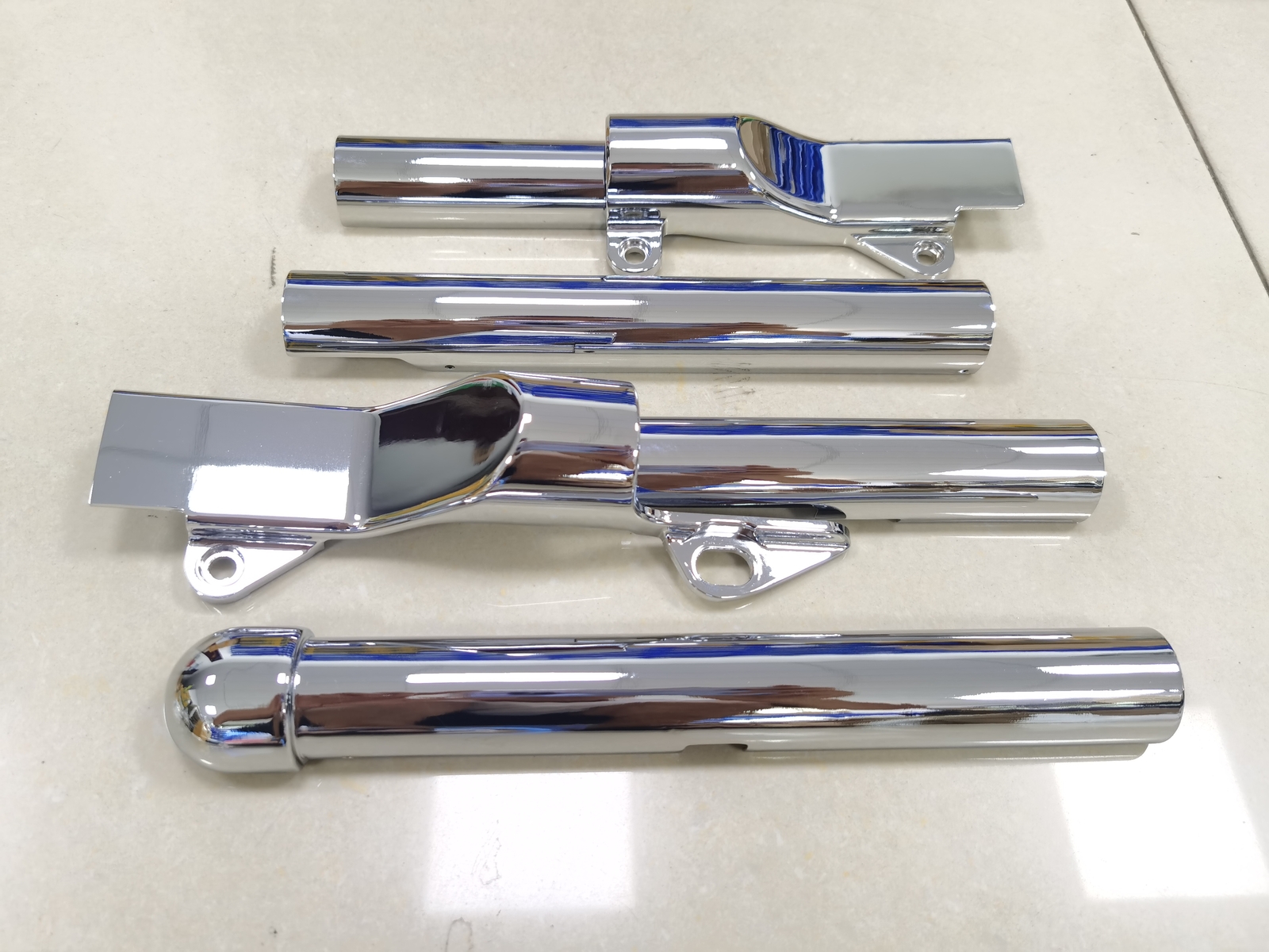 Chrome Metal Swingarm Tube Covers For Harley Softail Deluxe FLSTN Fat