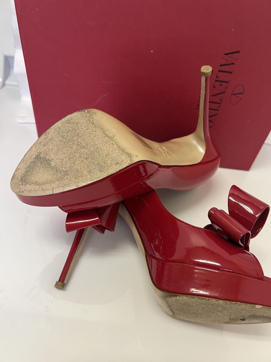 valentino 赤スコート　38サイズ valentino 赤スコート 38サイズ Valentino Couture Bow Red