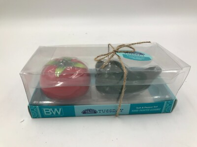 Boston Warehouse Ceramic Pepper & Tomato Salt & Pepper Shakers AA01B06028