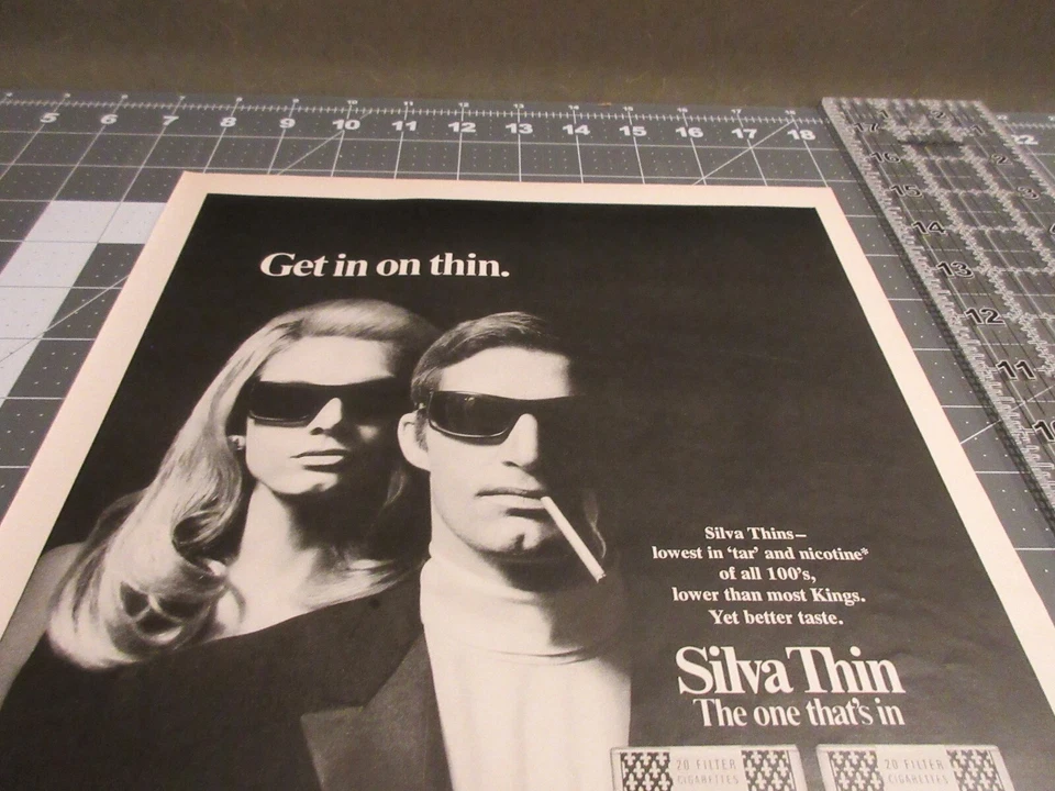 Anuncio impreso vintage de cigarrillos finos y silva Get in on Thin Foto 2 de 4