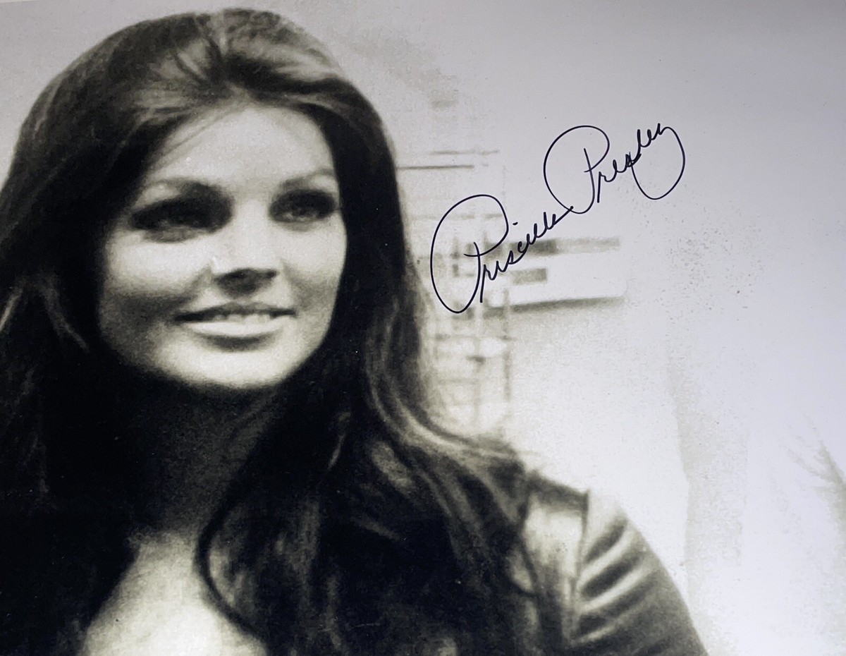 PRISCILLA PRESLEY Signed ELVIS 16x20 Photo PRIVATE