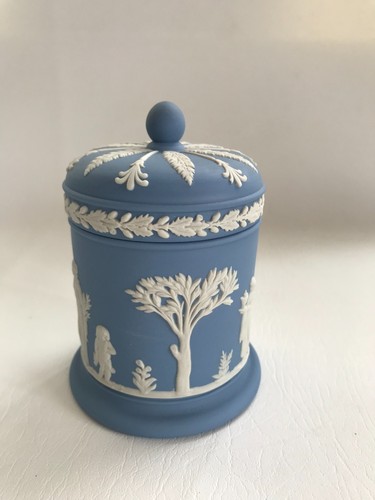 Wedgwood Blue jasperware Candy Jar - Picture 4 of 11
