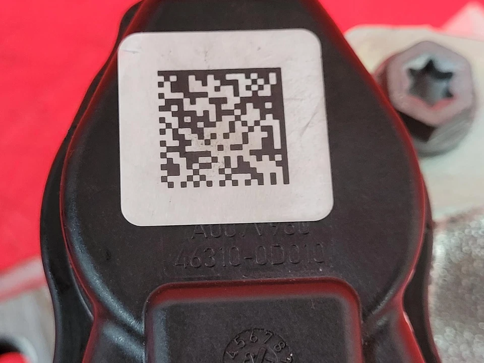 TOYOTA YARIS REAR LEFT BRAKE CALIPER 2023 1.5L PETROL M15A-FXE FHEV - Image 4 of 4