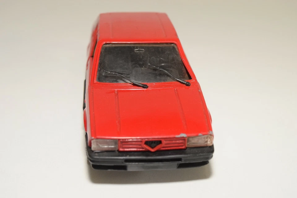 A27 1:25 POLISTIL S-205 S205 S 205 ALFA ROMEO 33 ROSSO OTTIME CONDIZIONI - Immagine 3 di 4