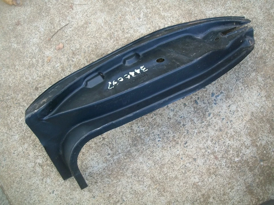 Ремонтная панель стойки замка со стороны водителя Plymouth Fury 1972 1973 годов выпуска новая из старых запасов 3446897 - Изображение 2 из 2