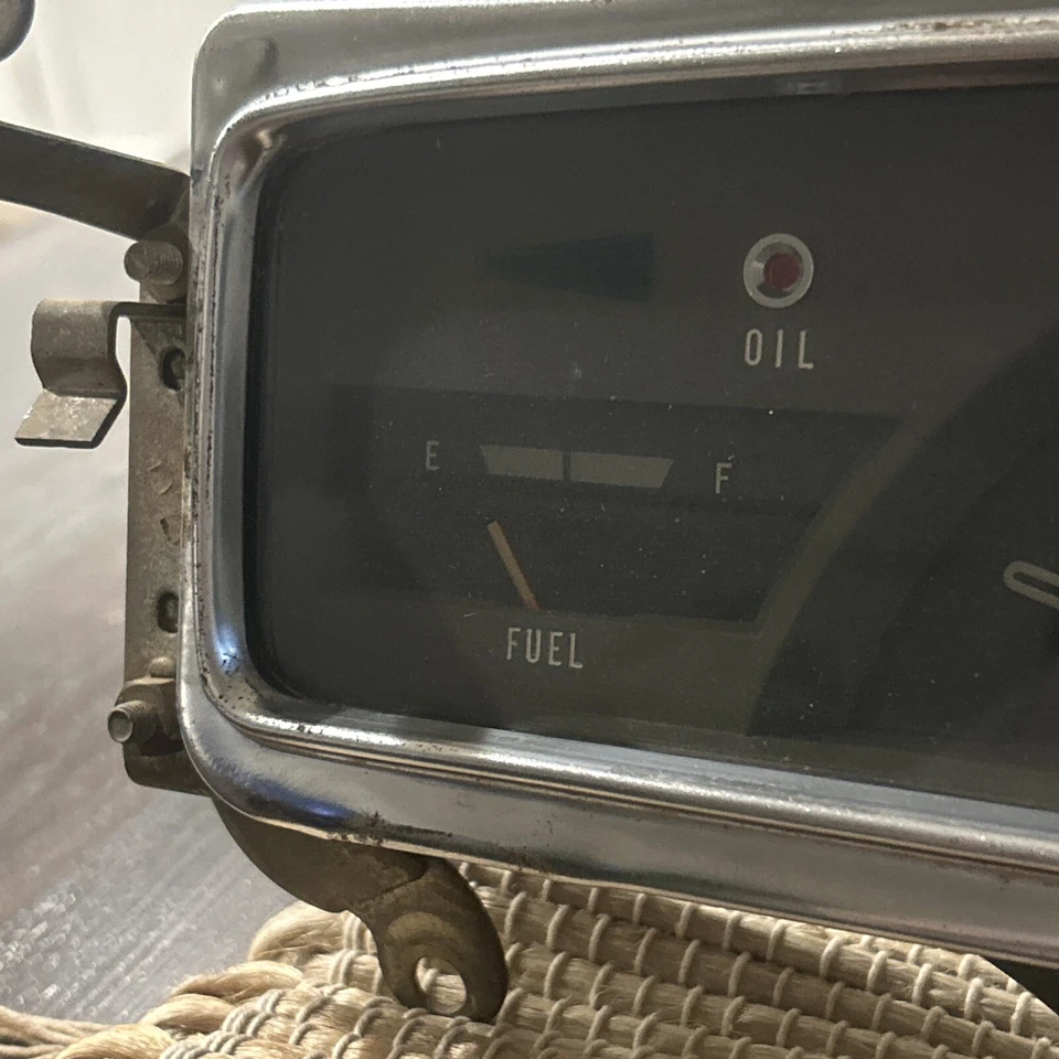 Vintage Datsun 520 521 Bluebird Pickup Speedometer Meter Gauge ~S16 - Image 3 of 4