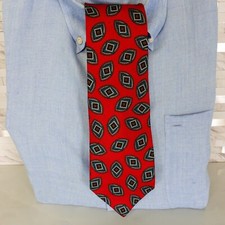 VTG 70s STRATHMORE Neck Tie Mens Red Medallion Lozenges Foulard Art Deco Silk
