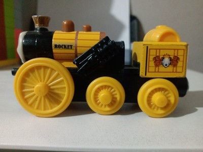 THOMAS & FRIENDS WOODEN RAILWAY STEPHEN ENGINE VHTF Y4485 VGC 2012 GULLANE 