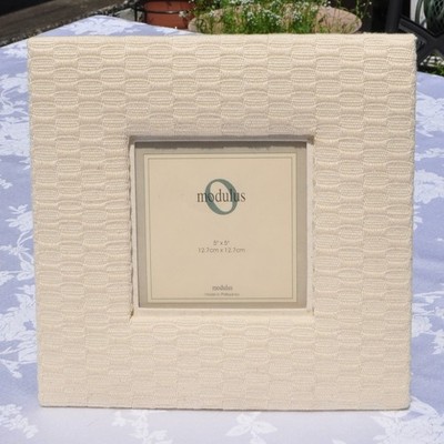 Modulus Ivory Knit Padded Frame for 5''x5'' Picture 10.5''x10.5'' Tabletop Photo
