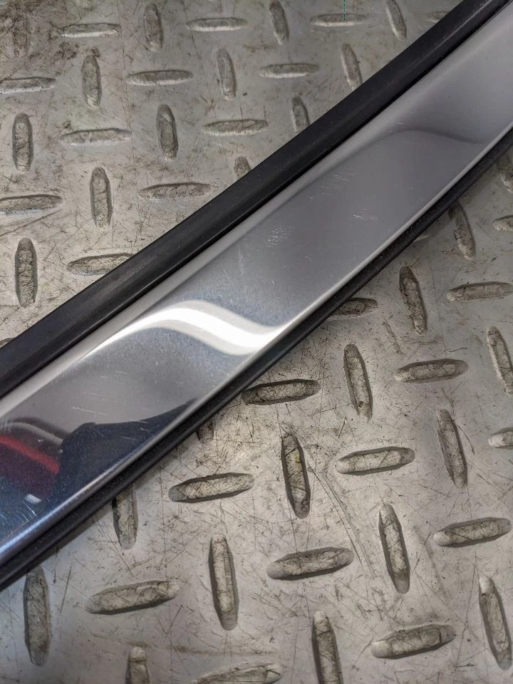 Chrysler Pacifica 2017-2019 trasero derecho cuarto idea ventana moldura cala 1165234 Foto 4 de 4