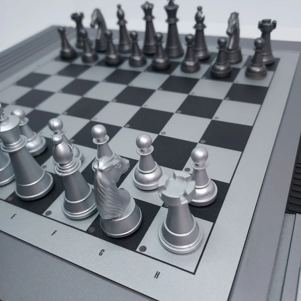 De colección Saitek Kasparov Talking Chess Academy Probado Alimentado por Batería Sin Manual Foto 3 de 4