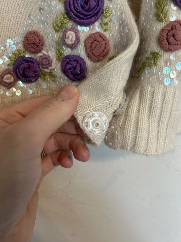 Suéter Cárdigan Cullen 100% Cachemira S Delicado Hada Coqueta Y2K Lentejuelas Recortadas Foto 3 de 4