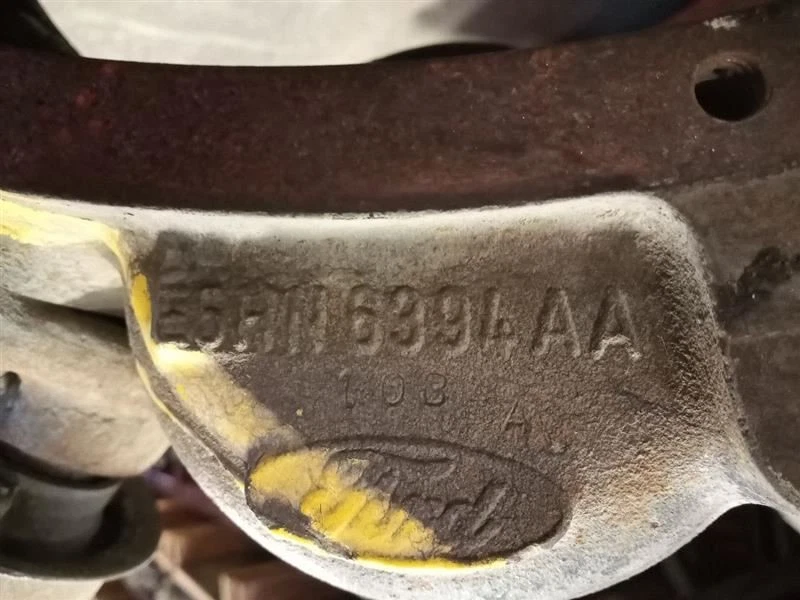 Carcasa de volante Ford 1987 6,6 L. E5HN6394AA (7793398 Foto 3 de 4