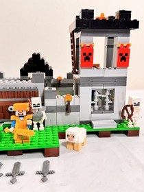 Vintage Lego Retired Minecraft 'The Fortress' 21127  Set 99.99% Complete! No Box