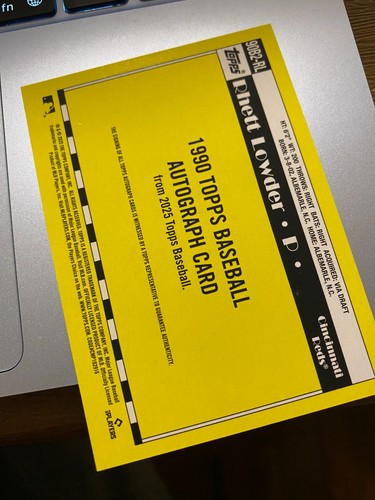 2025 Topps 1990 Auto Rhett Lowder RC #90B2-RL Cincinnati Reds - Topps Certified - Picture 2 of 2