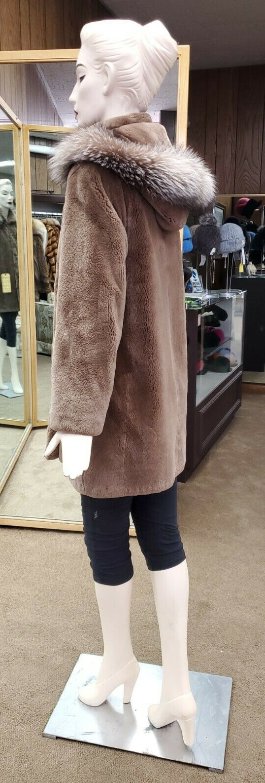 Sheared Beaver Fur 33" Jacket with Detachable Hoo… - image 2