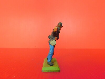 BRITAINS LTD : LE WESTERN LES INDIENS : INDIEN AVEC FUSIL