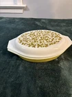 Vintage Pyrex Yellow 1 1/2 Qt Divided Casserole Dish W Avocado Green Berry Lid